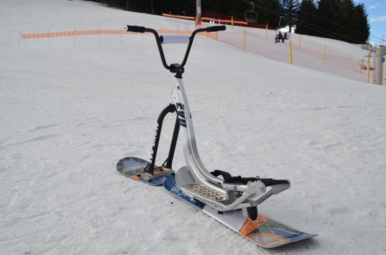 SNOWSCOOT
